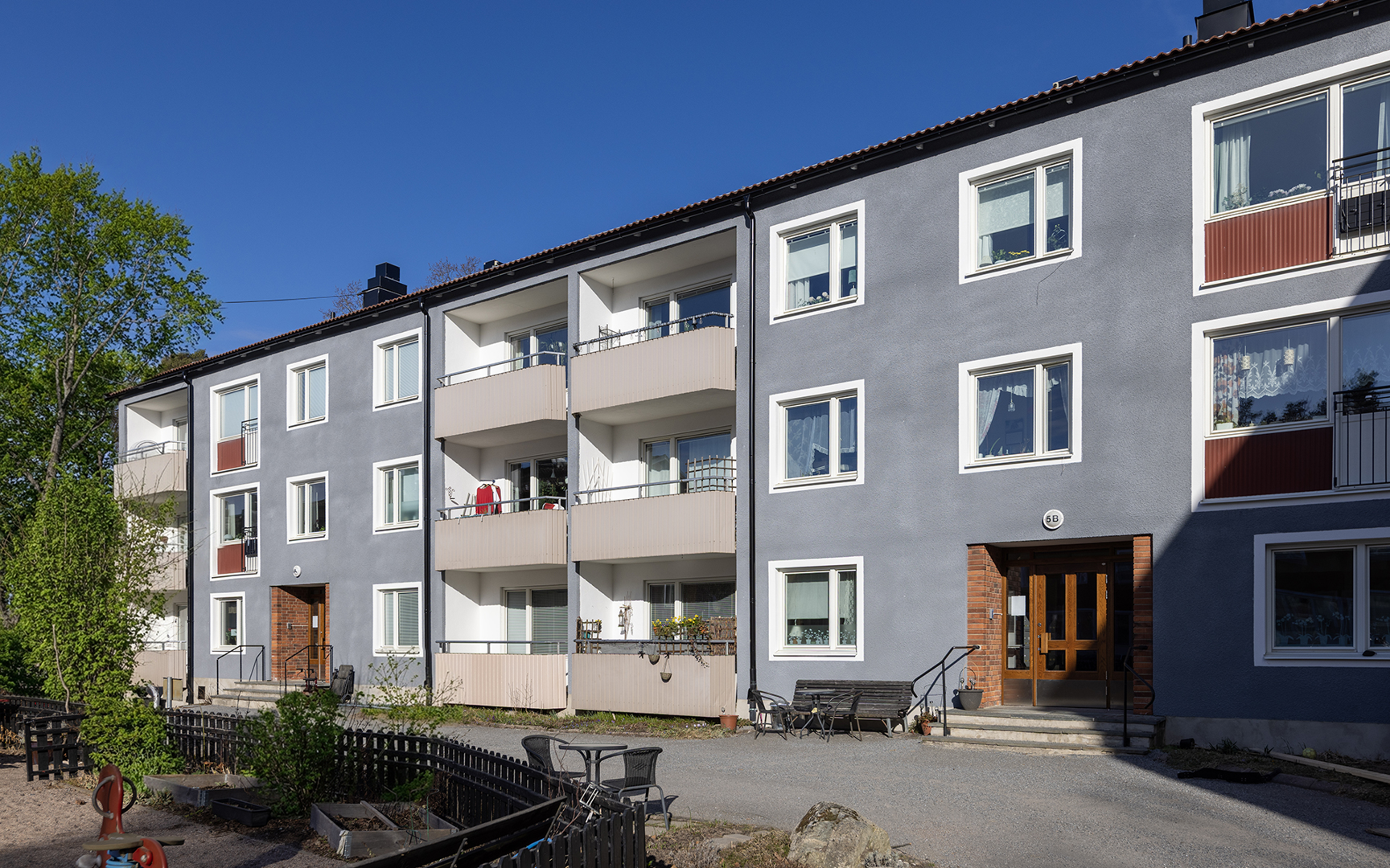 Fasad från gården