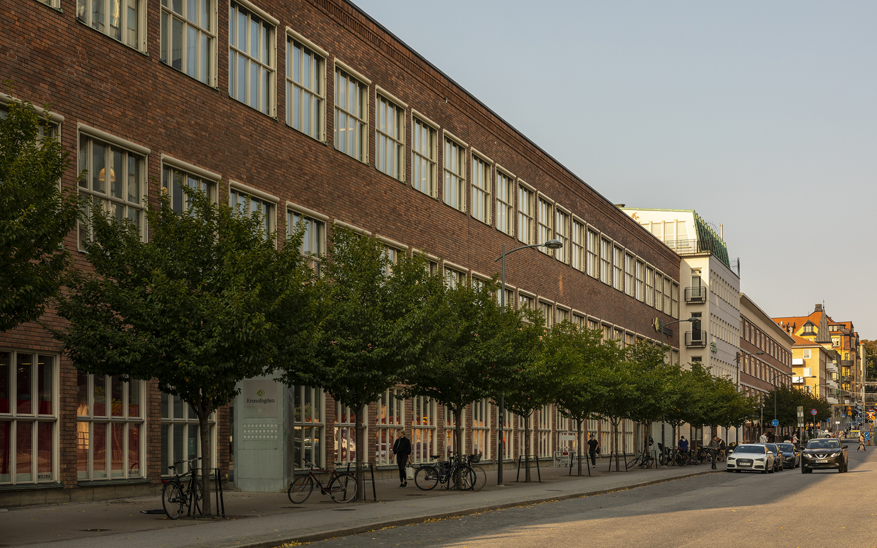 Fasad utmed Esplanaden