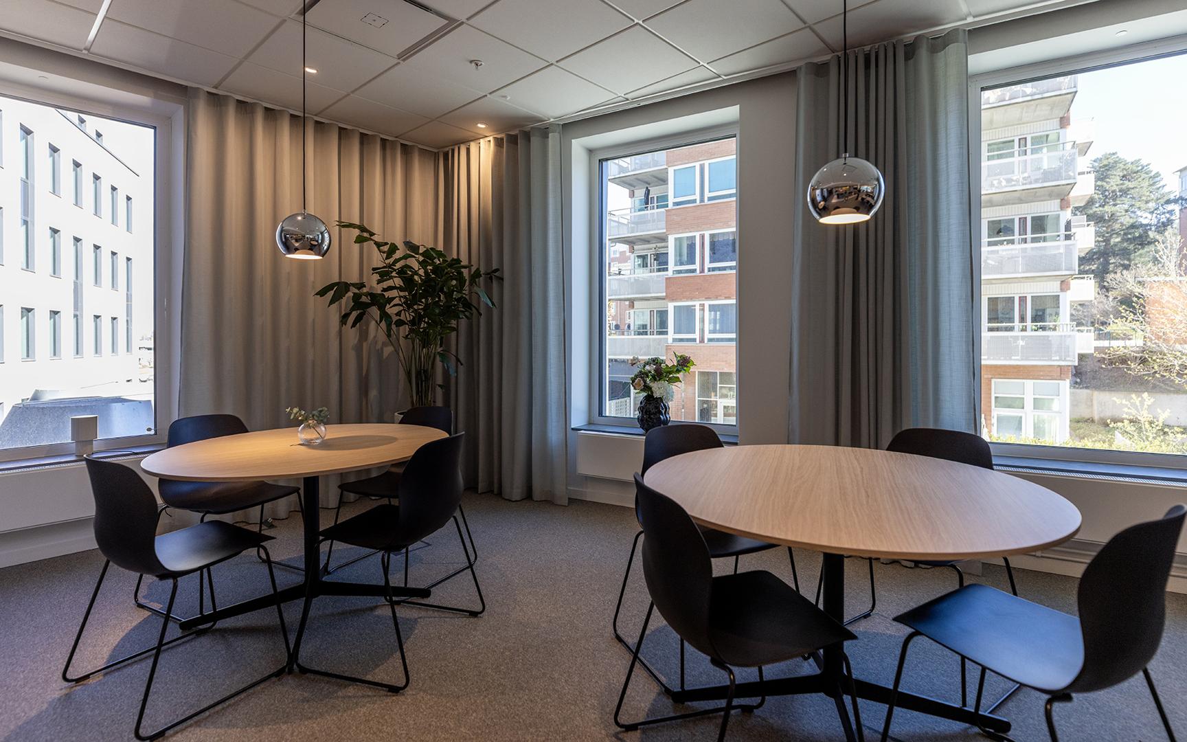 Lunchrum och öppet möte