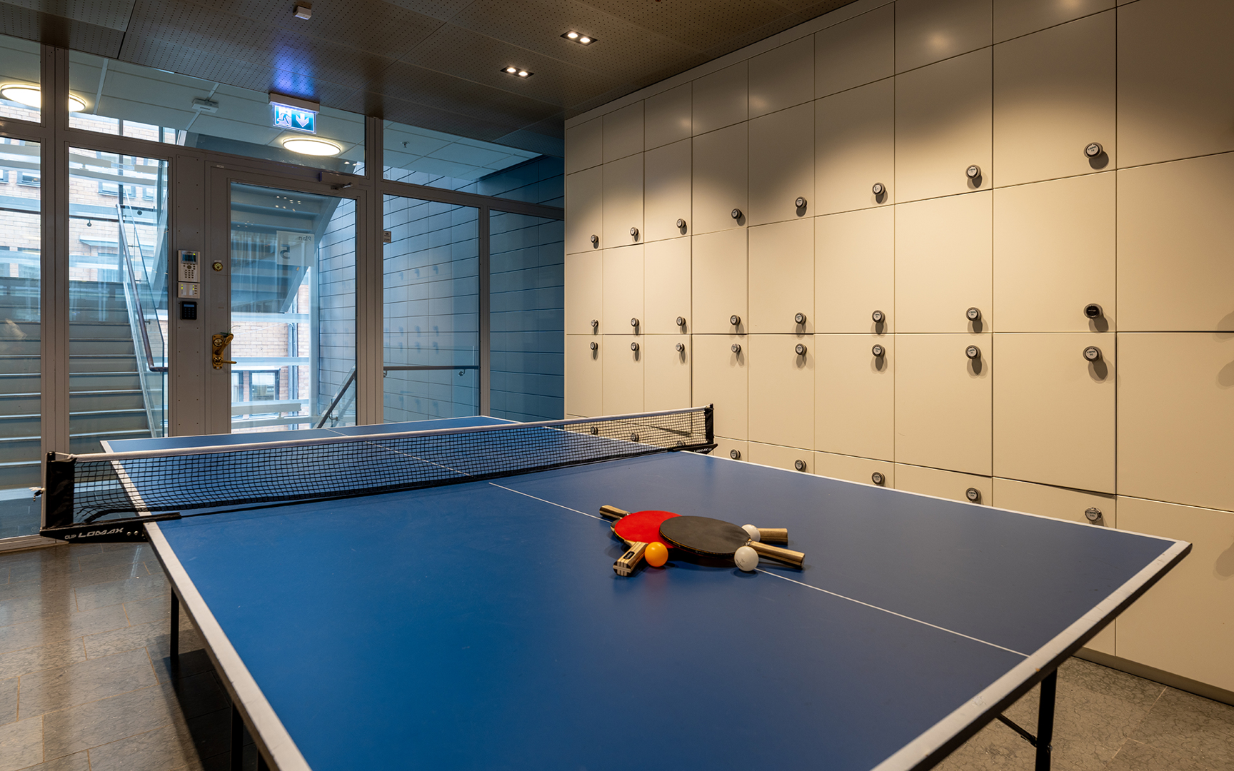 Pingisrum och personlig förvaring