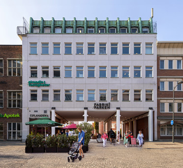 Portiken som är entrén till Fabriksparken i Sundbyberg.