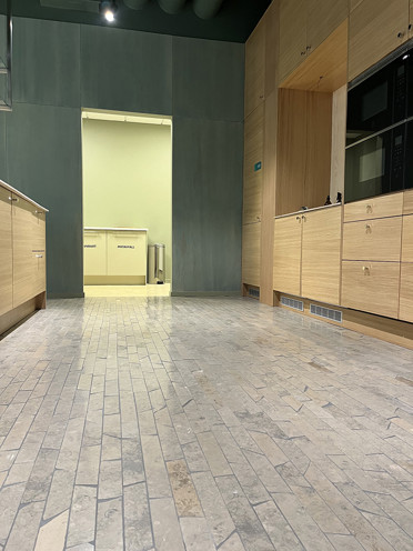 Återbrukat golv på Skandia Fastigheters huvudkontor.